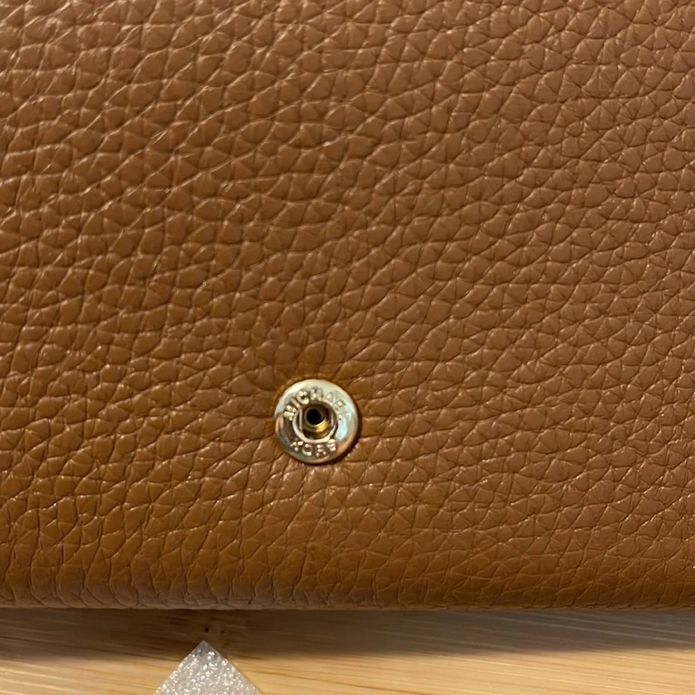 Authentic Michael Kors Fulton Flap Continental Wallet